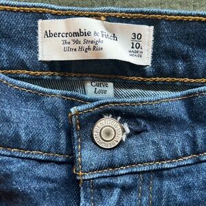 Abercrombie & Fitch The 90s Straight Ultra High Rise Jeans: Curve Love